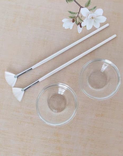 Diaminy chemical peel brushes and bowls